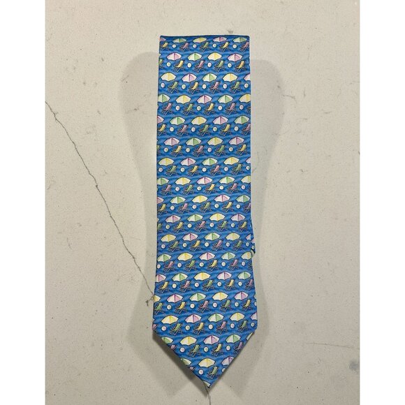 The Tie Bar Men's Beach Print 100% Silk Necktie in Blue - Picture 1 of 4